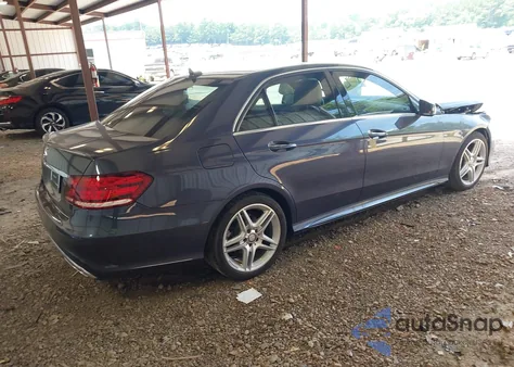 2014 Mercedes-Benz E 350 z USA, uszkodzony, nr VIN WDDHF5KB3EA875612